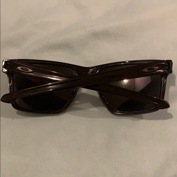 Men’s Oakley sliver sunglasses - Picture 2 of 3